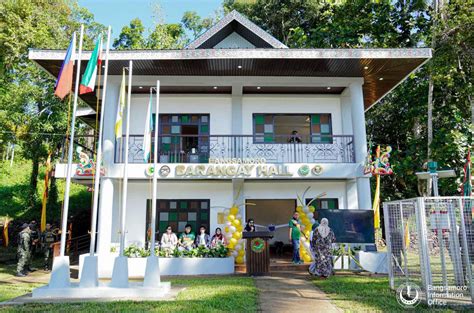 Exquisite new village hall in Lanao del Sur raises the bar in .